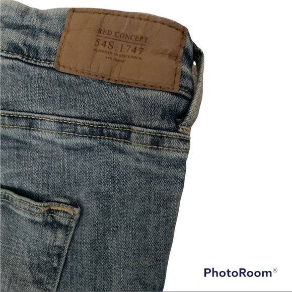 3/$25 Divided ankle/crop jeans size 8 - Picture 7 of 7